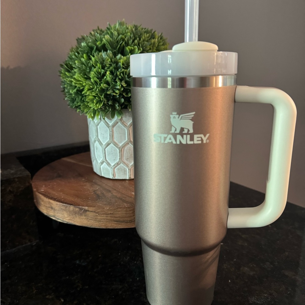 Stanley Copper Tumbler with Handle